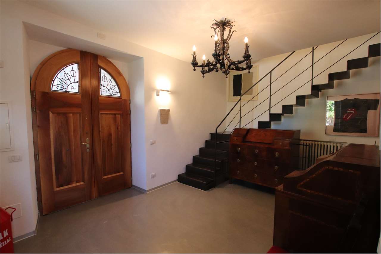 Foto porzione di casa in vendita a Civezzano (Trento)
