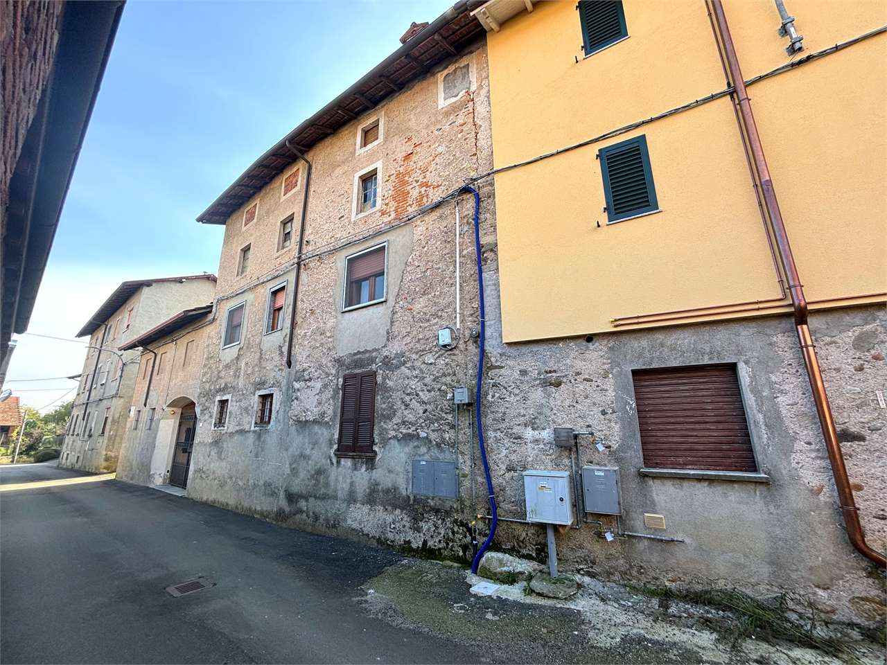 Porzione di casa in vendita a Cureggio (NO)