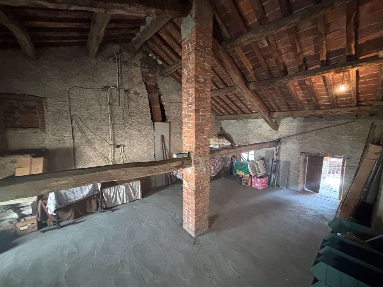 Porzione di casa in vendita a Cureggio (NO)