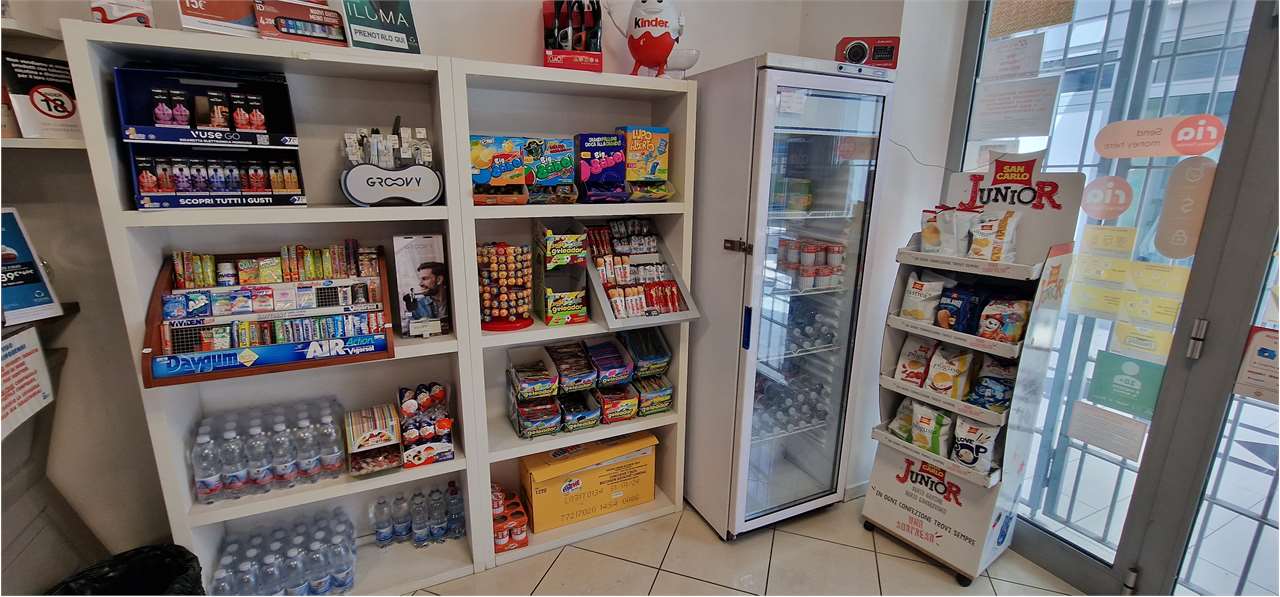 Attività commerciale in affitto a Ponte Felcino, Perugia (PG)