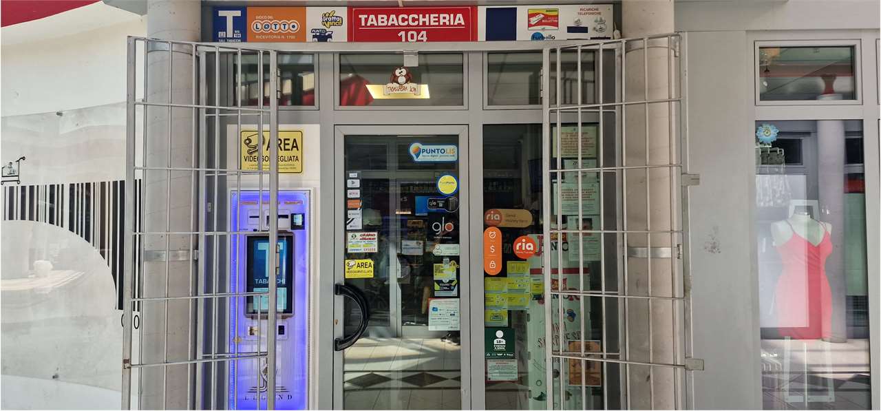 Attività commerciale in affitto a Ponte Felcino, Perugia (PG)