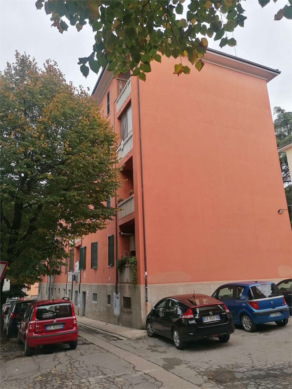 Trilocale in vendita zona Cortonese Perugia