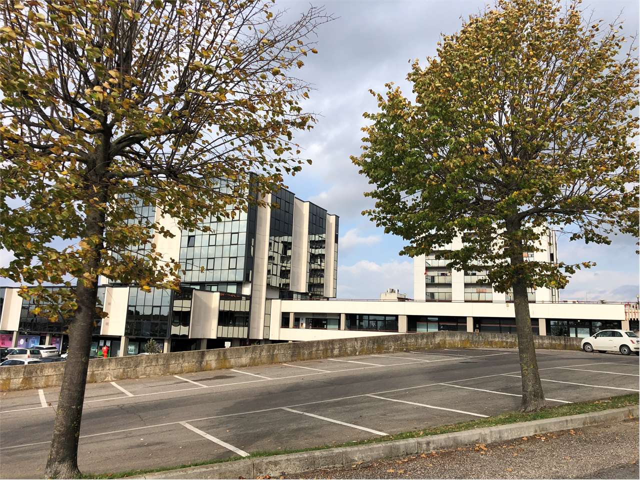 Perugia Vendesi negozio primo piano 