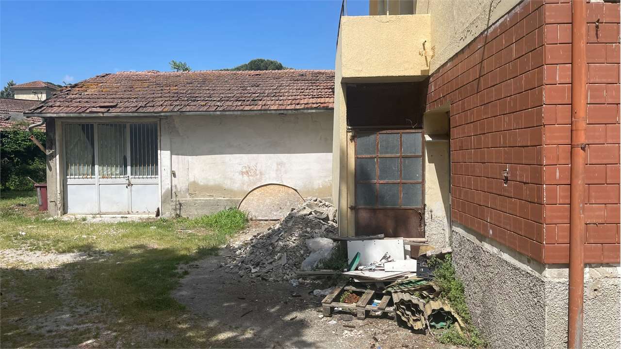 Negozio in vendita a Ponte Felcino, Perugia (PG)