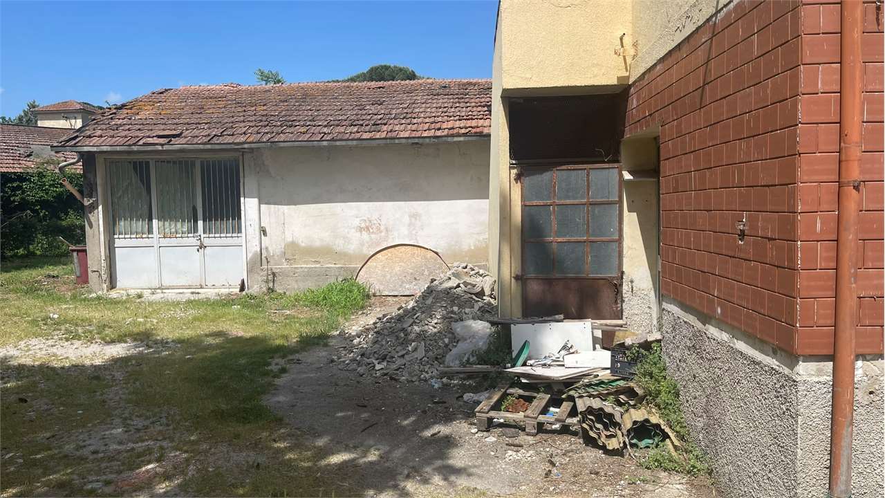 Negozio in vendita a Ponte Felcino, Perugia (PG)