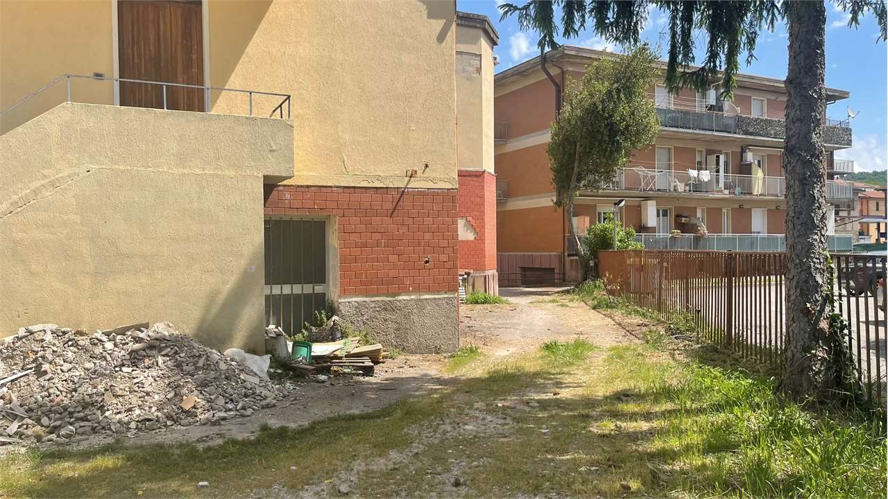 Negozio in vendita a Ponte Felcino, Perugia (PG)