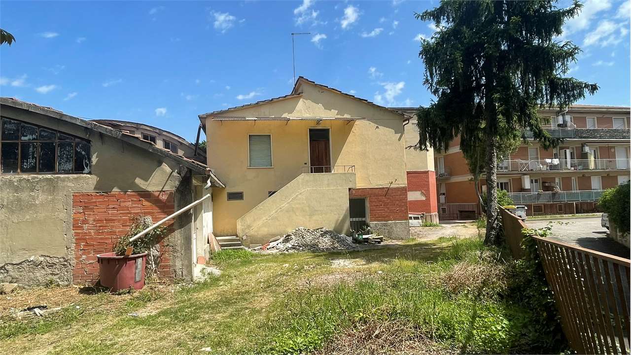Negozio in vendita a Ponte Felcino, Perugia (PG)