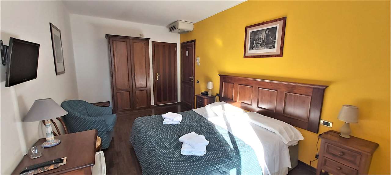 Albergo/Hotel in vendita a Magione (PG)