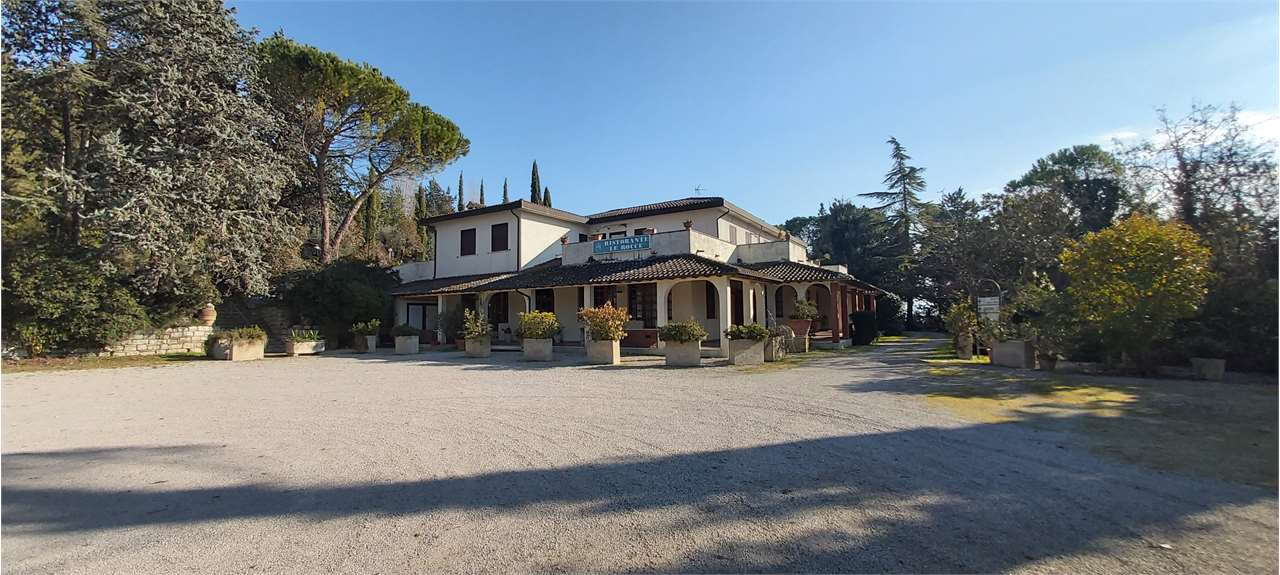 Albergo/Hotel in vendita a Magione (PG)