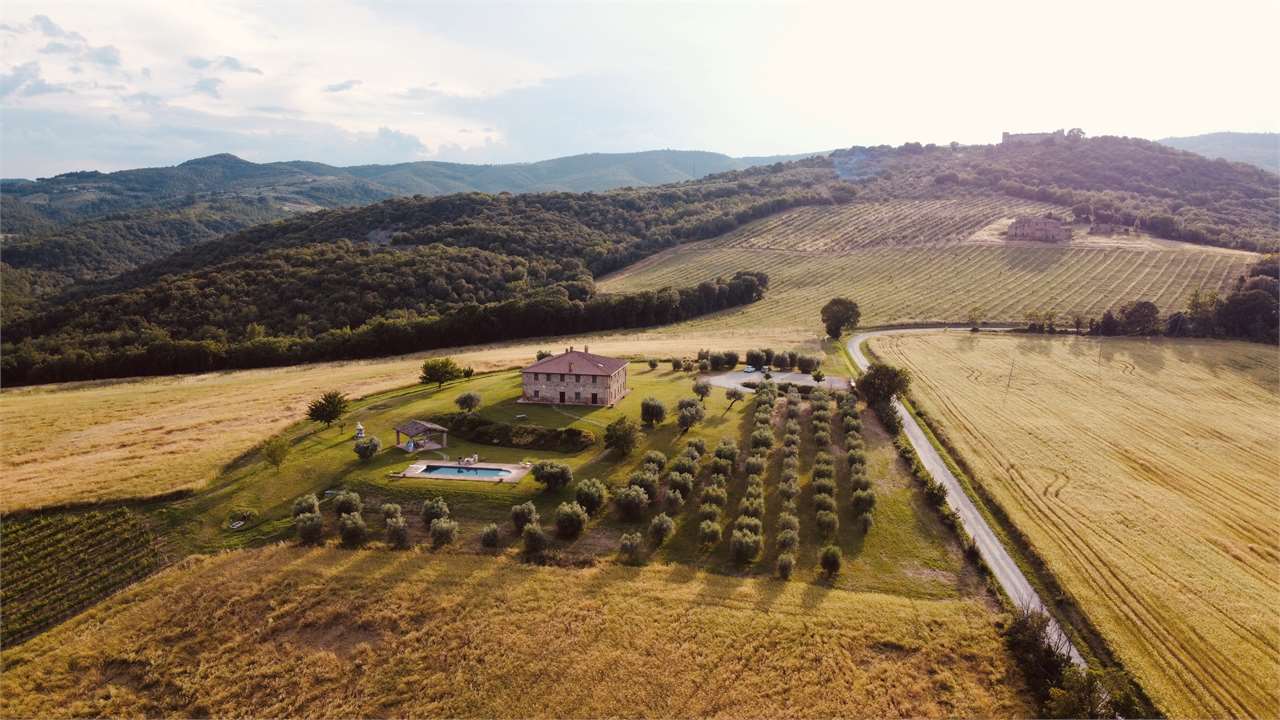 Perugia Vendita Azienda Agraria di prestigio Perugia 258 ettari