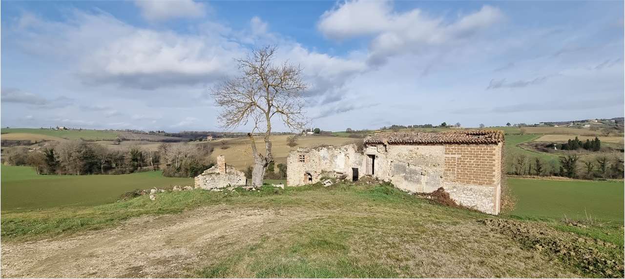 Todi Casale da Ristrutturare a Todi 