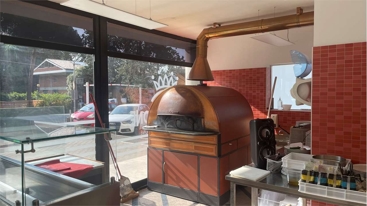Perugia Pizzeria Ristorante in vendita via Settevalli Pg