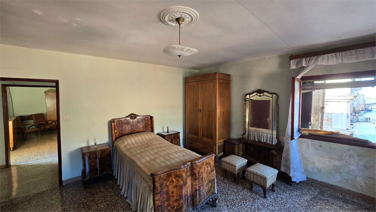Venezia Appartamento terzo ultimo piano 115 mq. Cannaregio Ve.