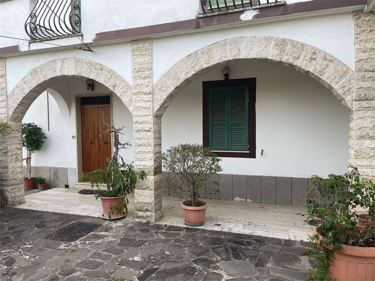 Magione Appartamento con giardino