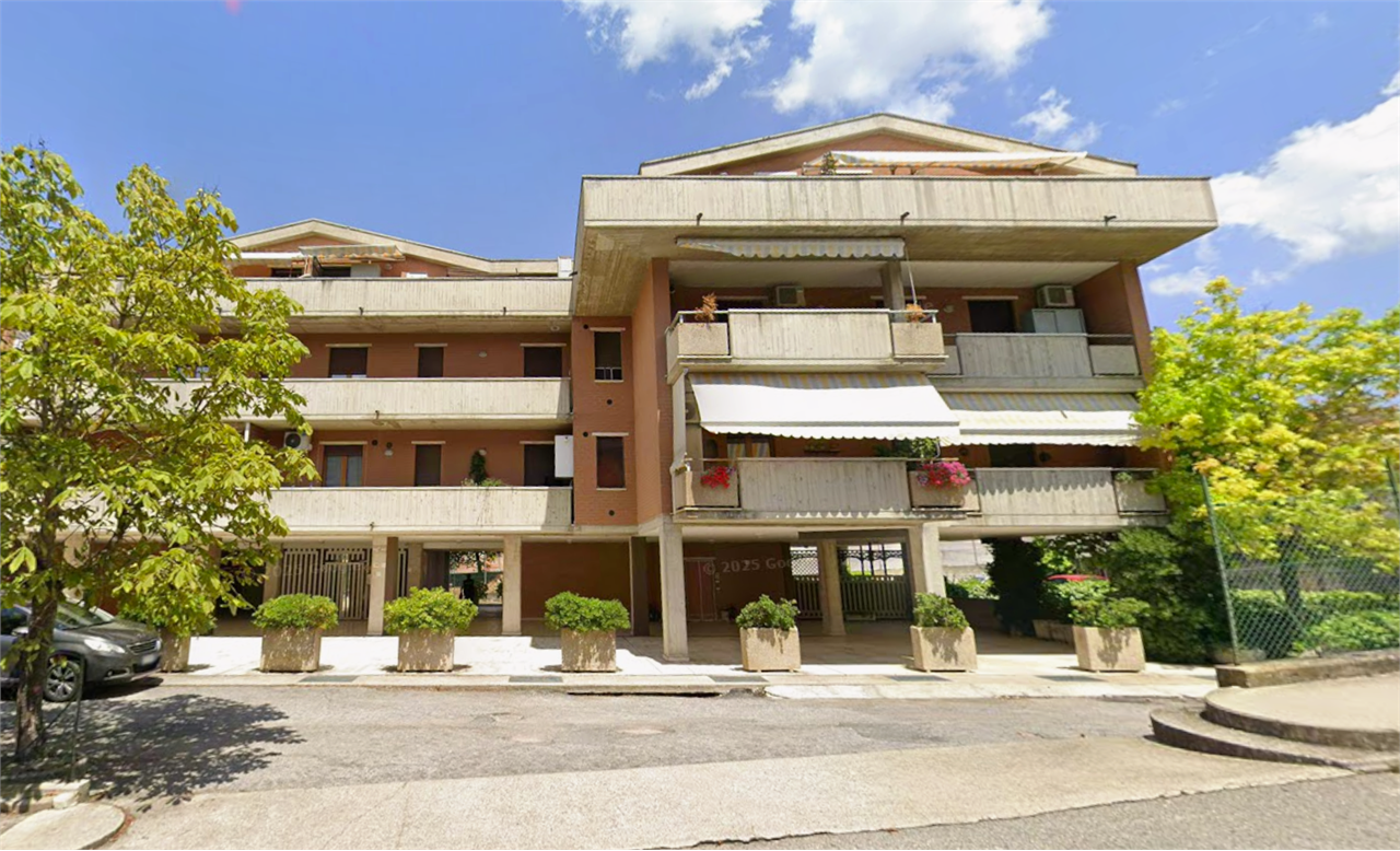 Perugia Graziosa Mansarda con Terrazzo e Ascensore