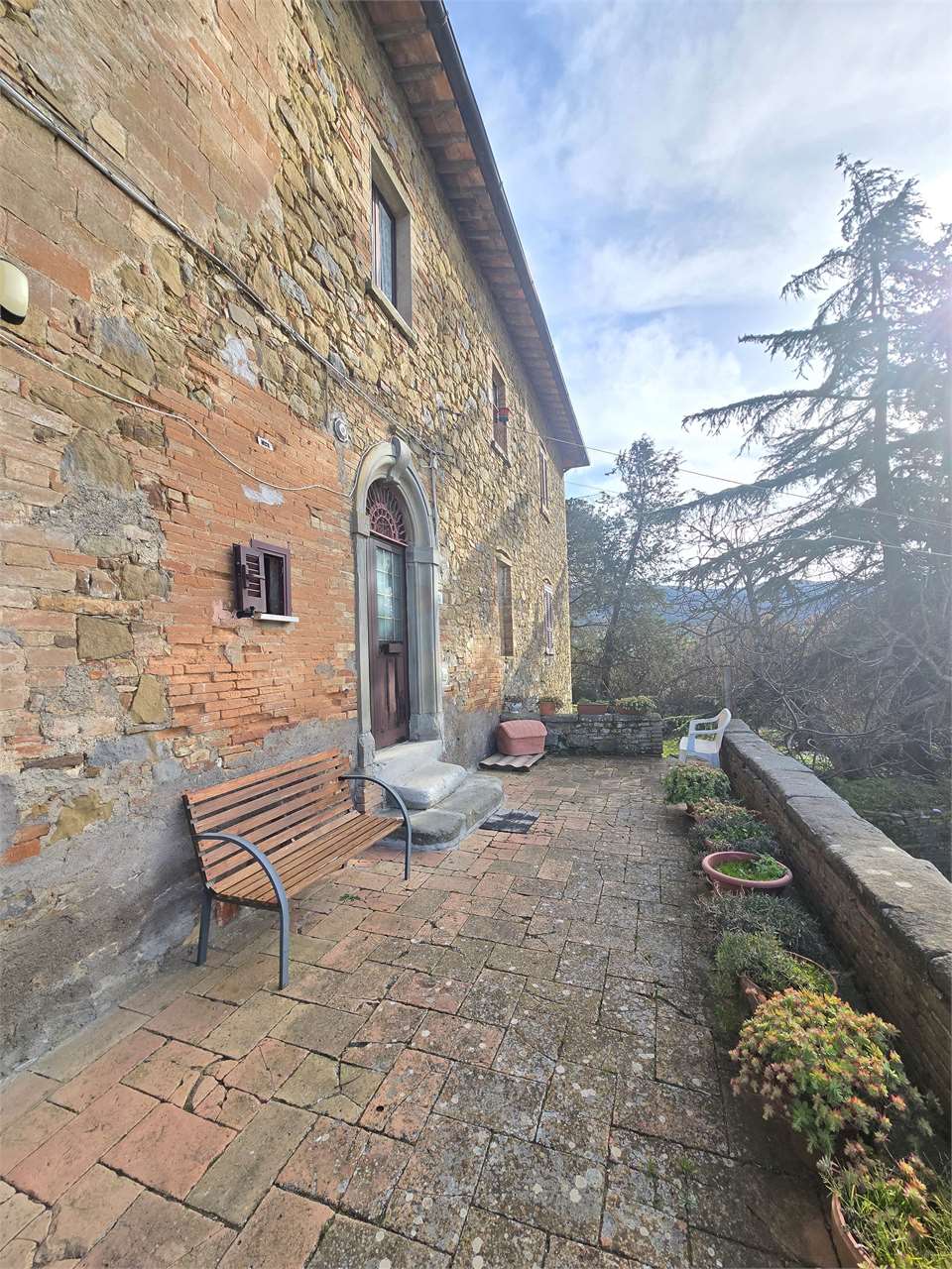 Magione Magione - in zona residenziale e campagna