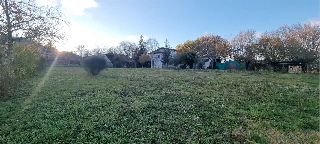 Gualdo Tadino Terreno Edificabile – Gualdo Tadino (PG), Località San Pellegrino