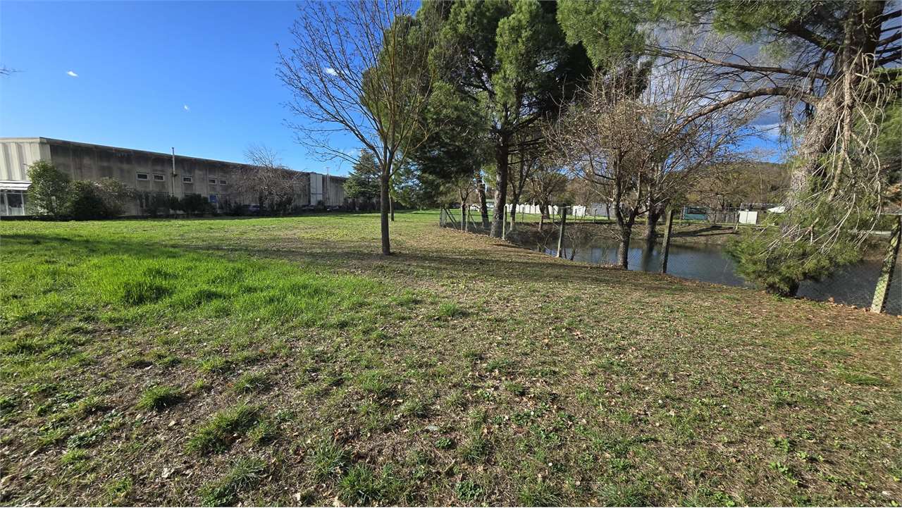 Perugia Prestigioso compendio immobiliare alta visibilità Sant'Andrea delle Fratte