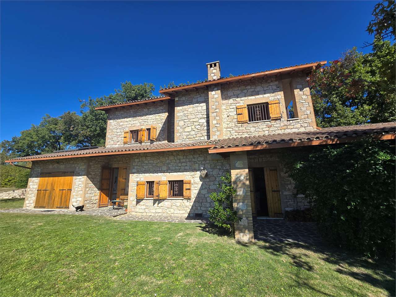 Perugia Casolare in pietra panoramico