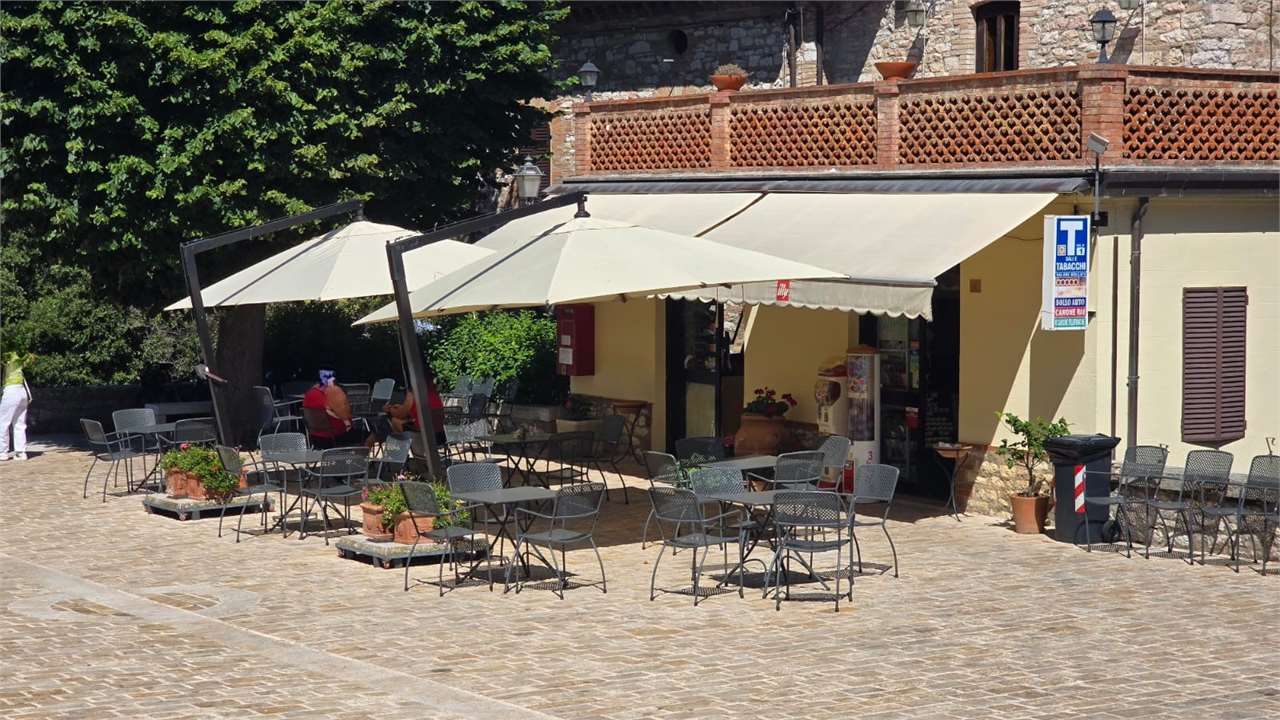 Corciano Bar Tabacchi Gelateria Lotto vendesi Corciano 