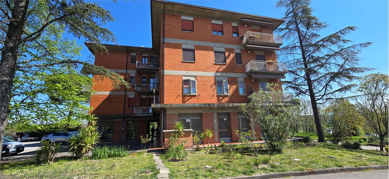 Perugia Affittasi locale commerciale a Perugia – Via G. Frenguelli