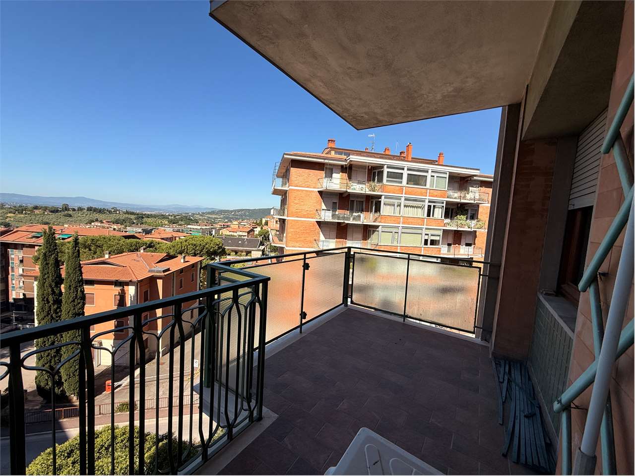 Perugia Appartamento ristrutturato con 4 camere.