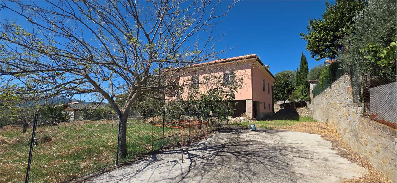 Perugia CASA SINGOLA FONTIGNANO - PERUGIA DA RISTRUTTURARE