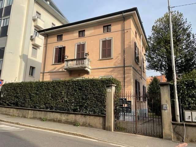 Vendita Casa singola in V a Varese