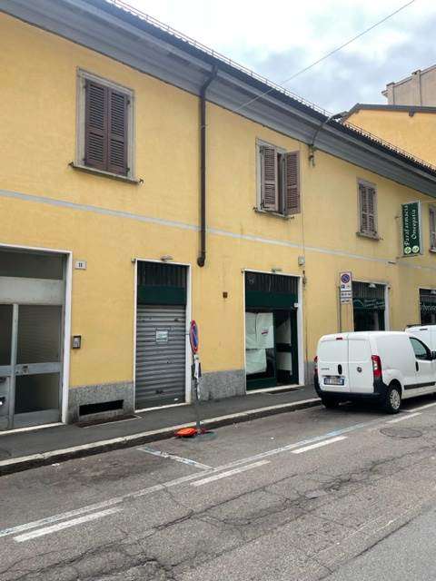 Affitto Negozio in A a Varese