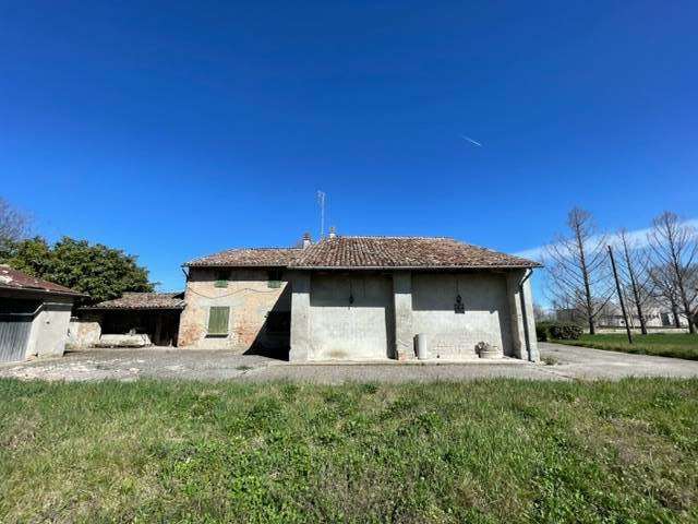 Rustico in vendita a Roncole Verdi, Busseto (PR)