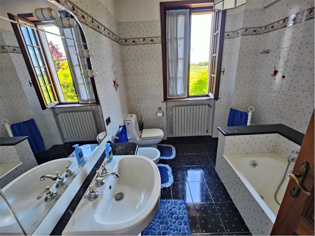Villa in vendita a Parola, Fontanellato (PR)