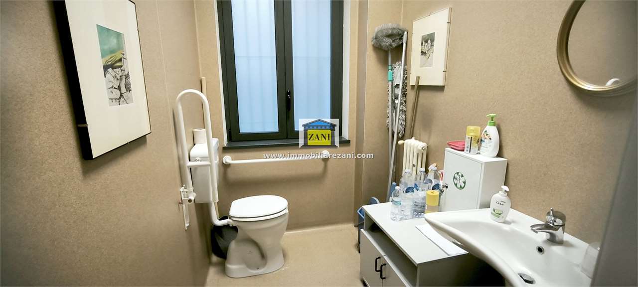 Ufficio in affitto a Salsomaggiore Terme (PR)