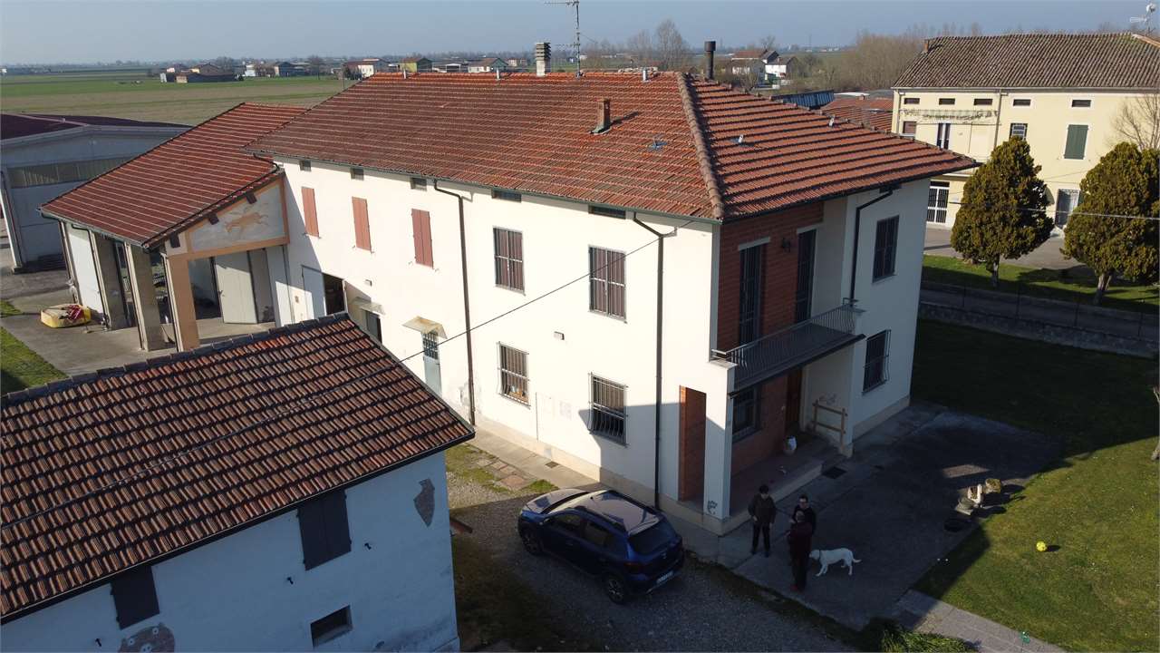 Rustico in vendita a Busseto (PR)