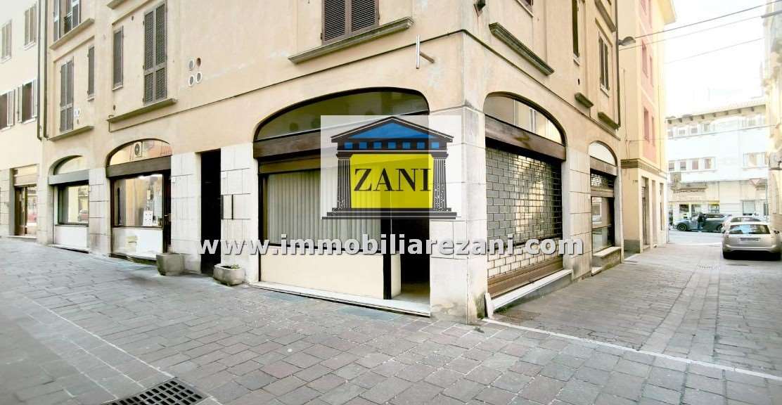 Negozio in affitto a Salsomaggiore Terme (PR)