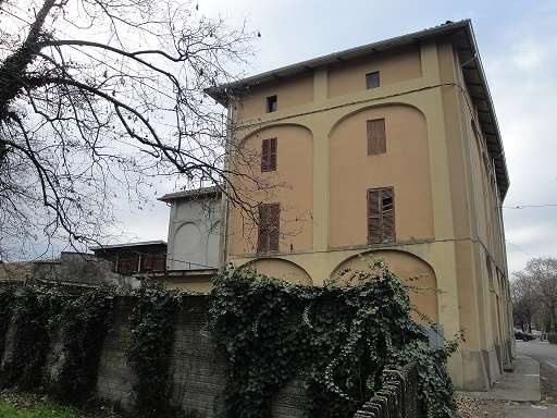 Palazzo in vendita a Polesine Zibello (PR)