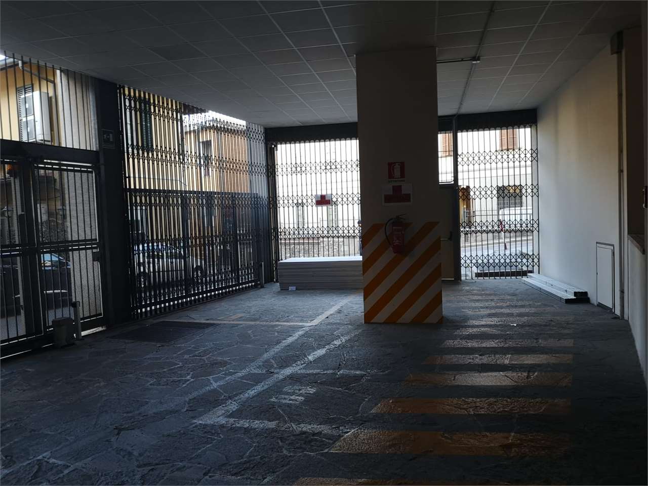 Garage/Box/Posto auto in affitto a Cantù (CO)