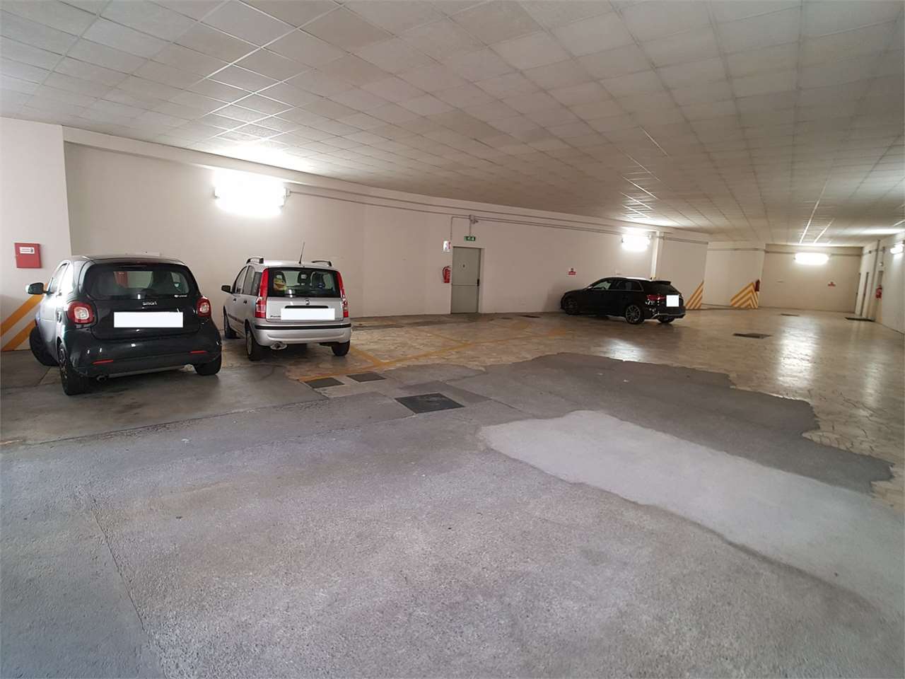 Garage/Box/Posto auto in affitto a Cantù (CO)