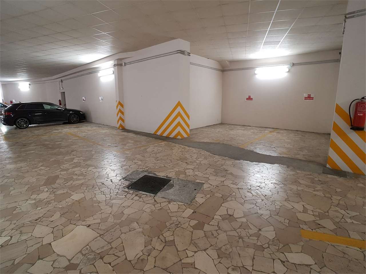 Garage/Box/Posto auto in affitto a Cantù (CO)