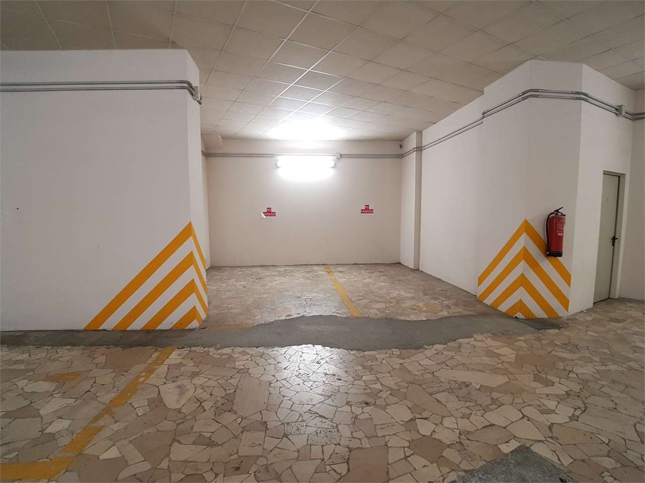Garage/Box/Posto auto in affitto a Cantù (CO)