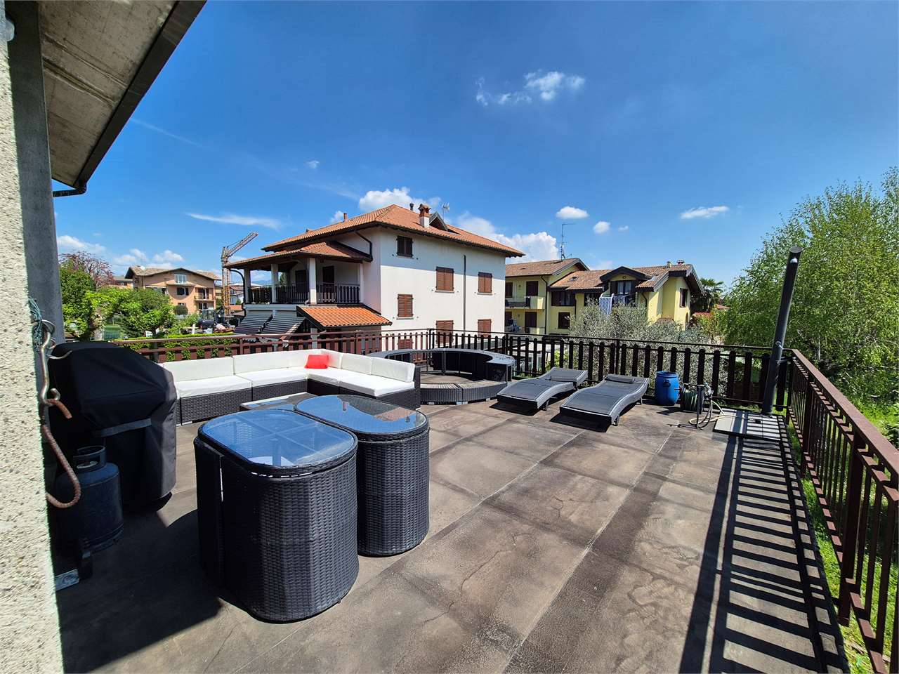 Villa in vendita a Olgiate Comasco (CO)