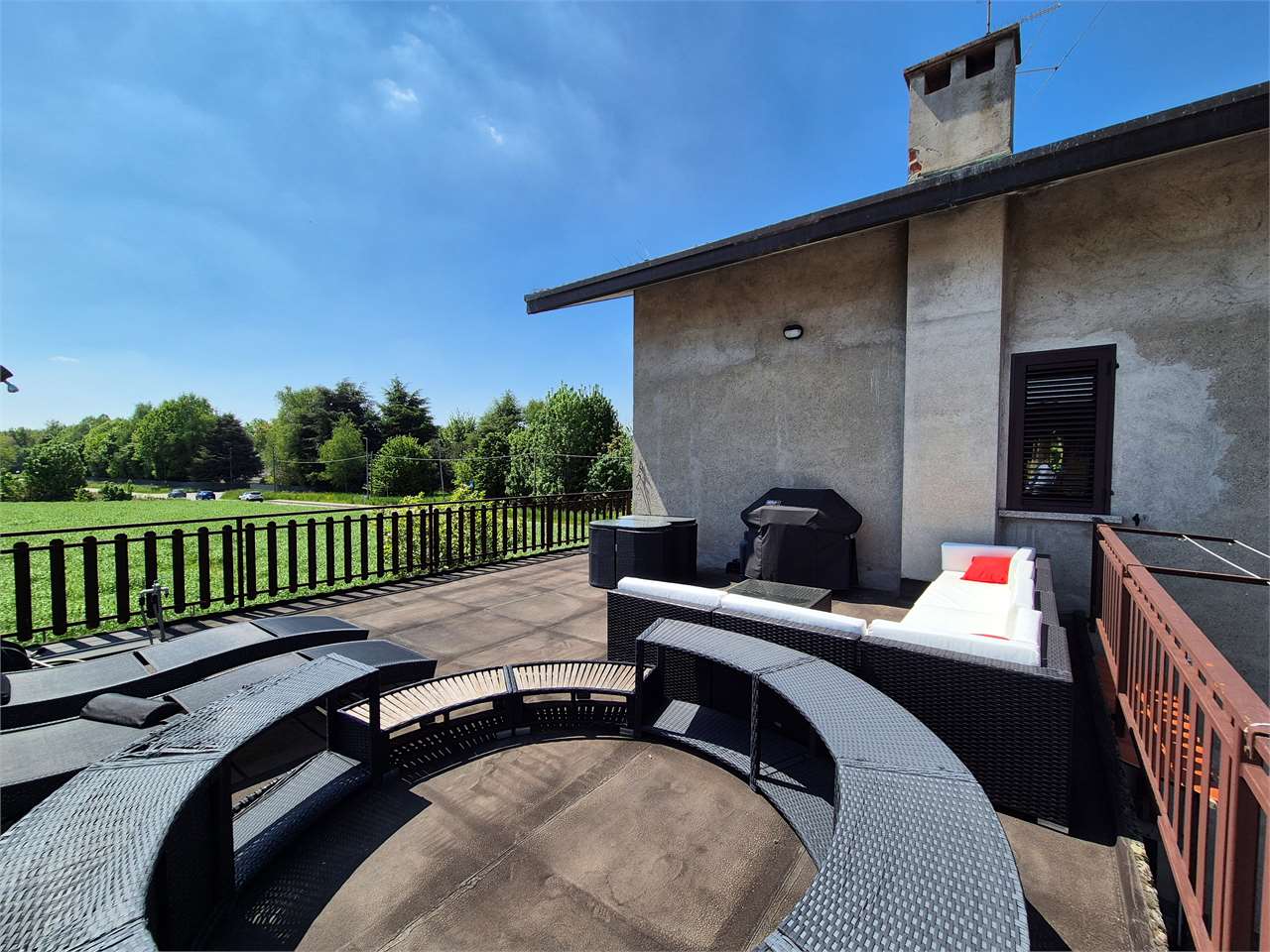 Villa in vendita a Olgiate Comasco (CO)