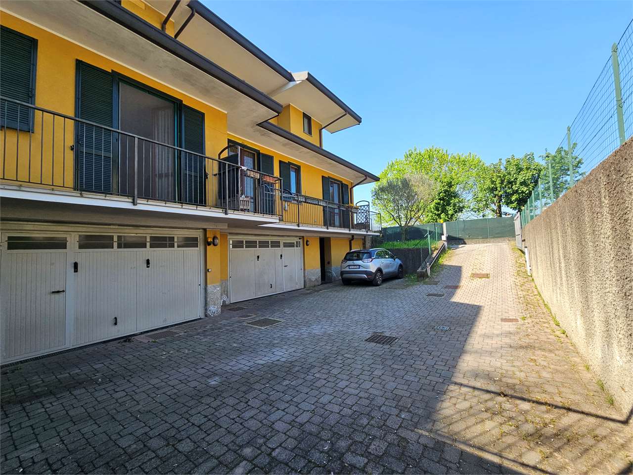 Appartamento in vendita a Bregnano (CO)