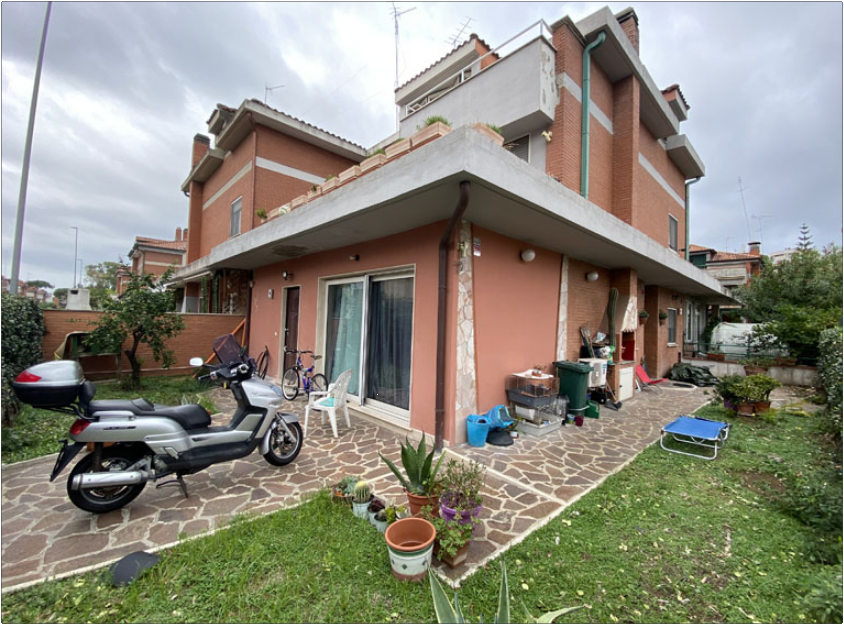 Villa Bifamiliare in vendita a Latina (LT)