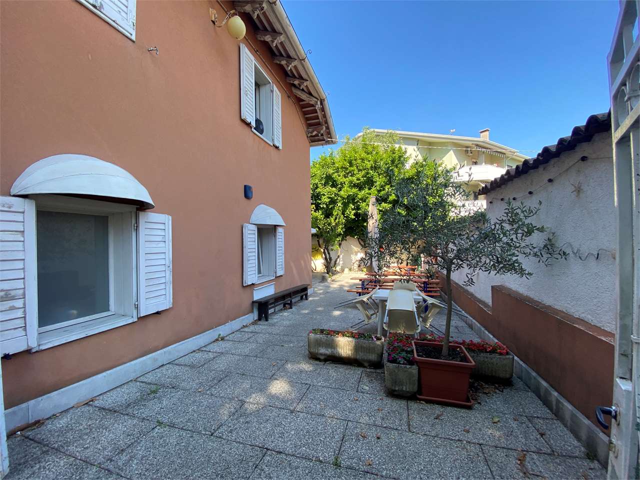 Attivita' Commerciale in Vendita