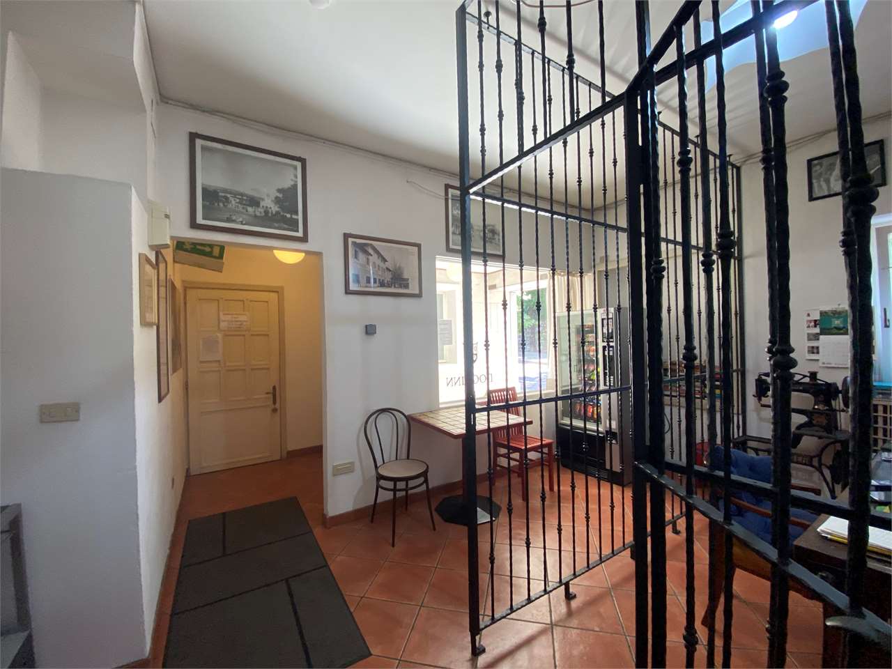 Fotografia Stabile/Palazzo piccola 1