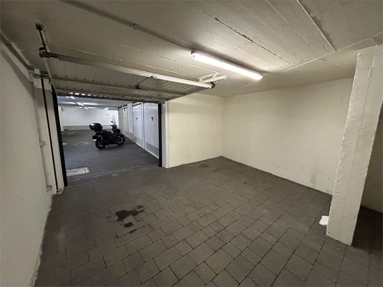 Garage/Box/Posto auto in vendita a Trieste (TS)