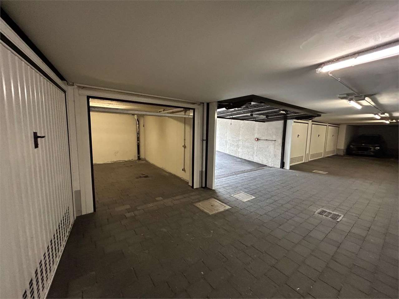 Garage/Box/Posto auto in vendita a Trieste (TS)