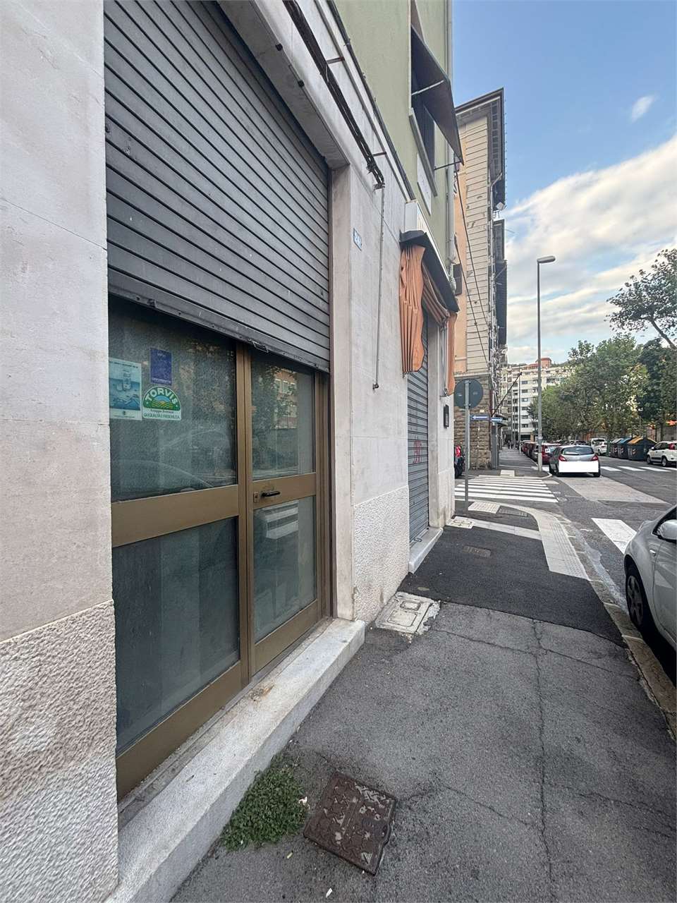 Magazzino in Vendita