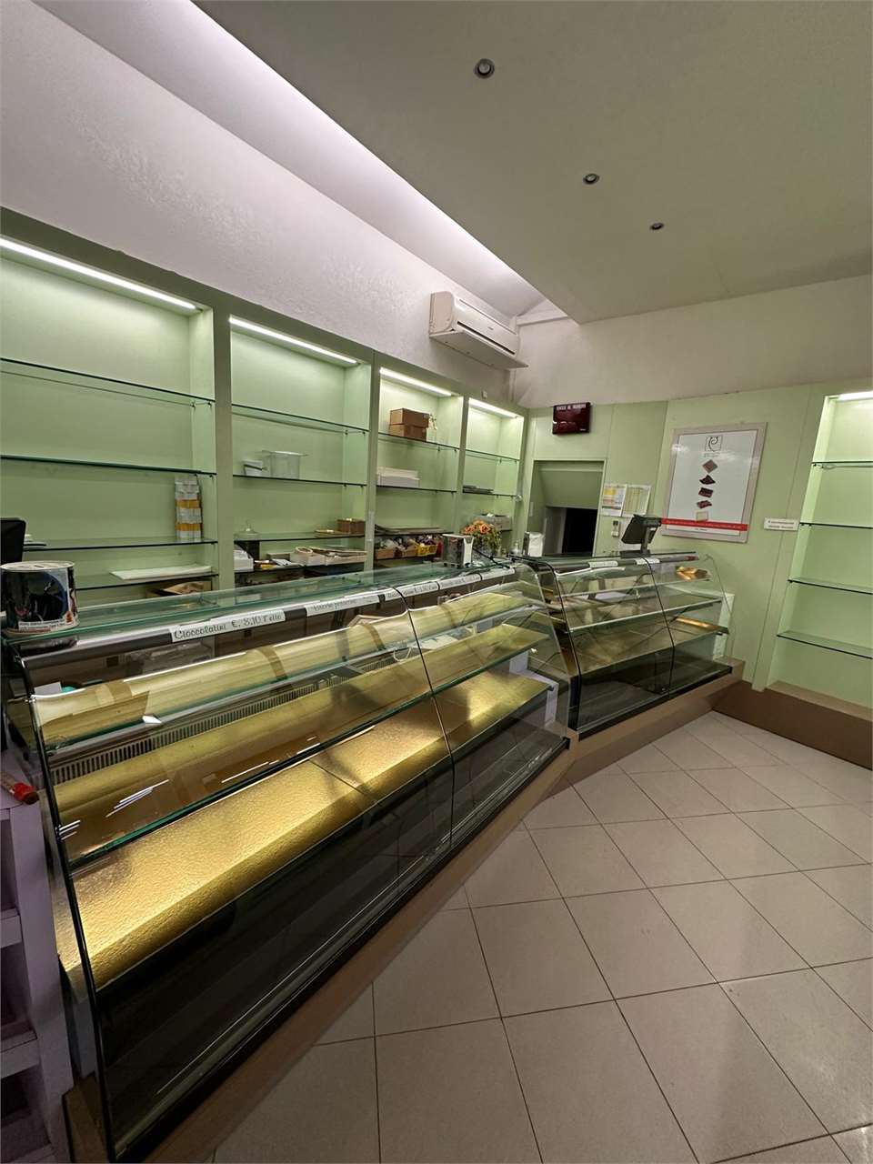 Laboratorio in Vendita a Modena