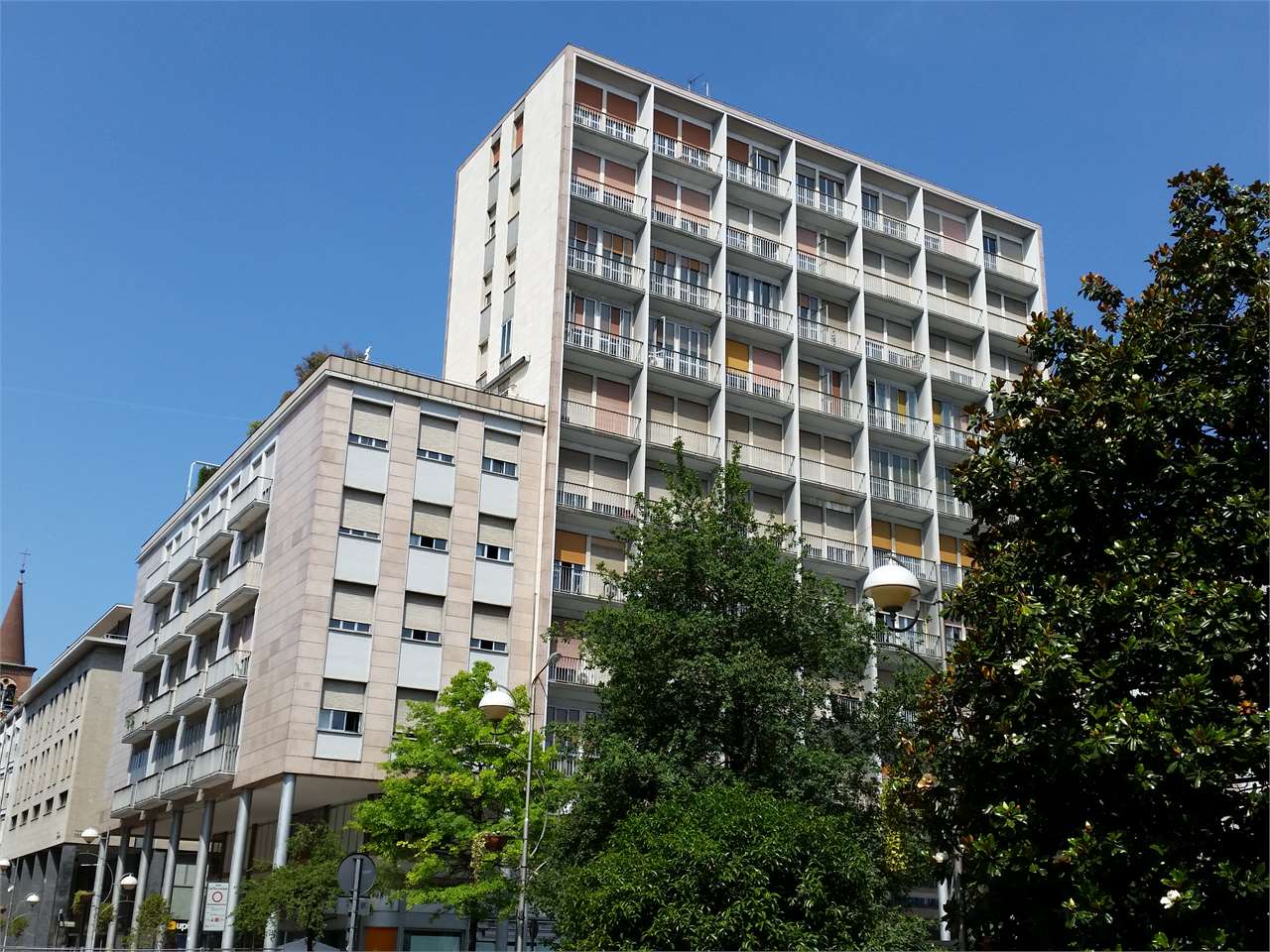 Vendita Quadrilocale Appartamento Busto Arsizio Piazza Giuseppe Garibaldi 1 472628